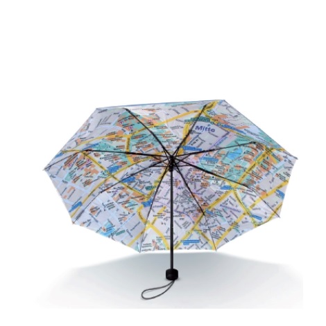 Regenschirm mit Stadtplan
